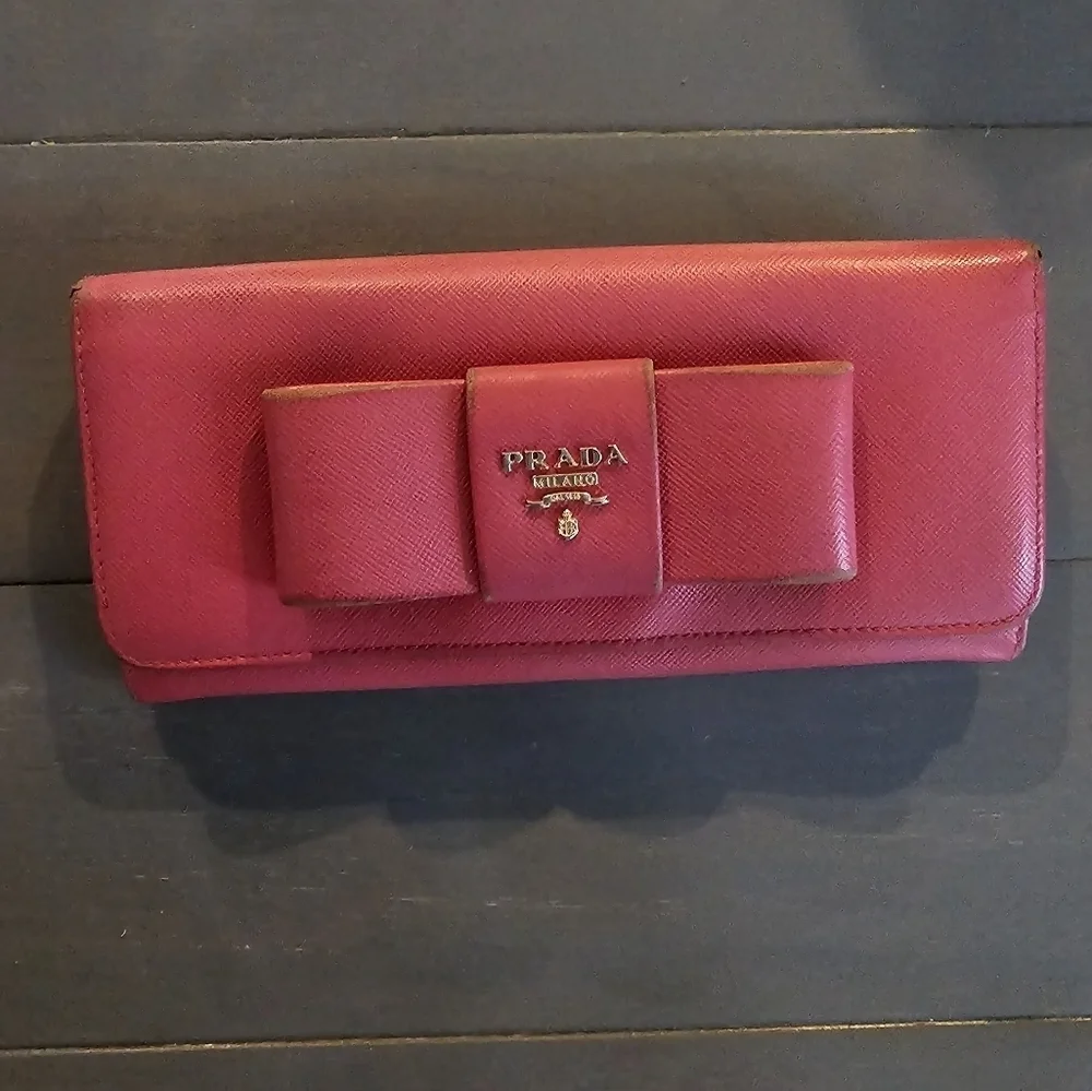 Prada Saffiano Leather Pink Ribbon Gold Long Wallet Guaranteed 100% Authentic - Picture 2 of 13
